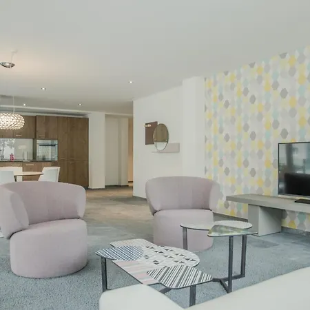 Jungfraucenter Brienzersee - Griwa Rent * インターラーケン